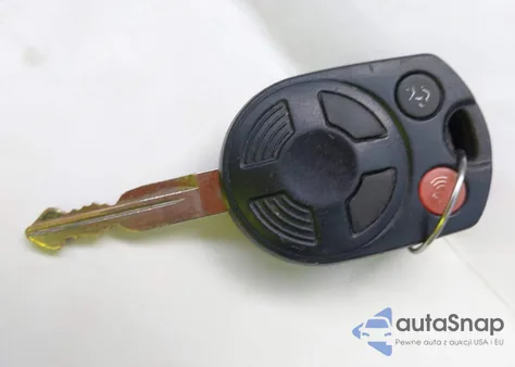 2011 Ford Fusion Se z USA, uszkodzony, nr VIN 3FAHP0HA9BR209757